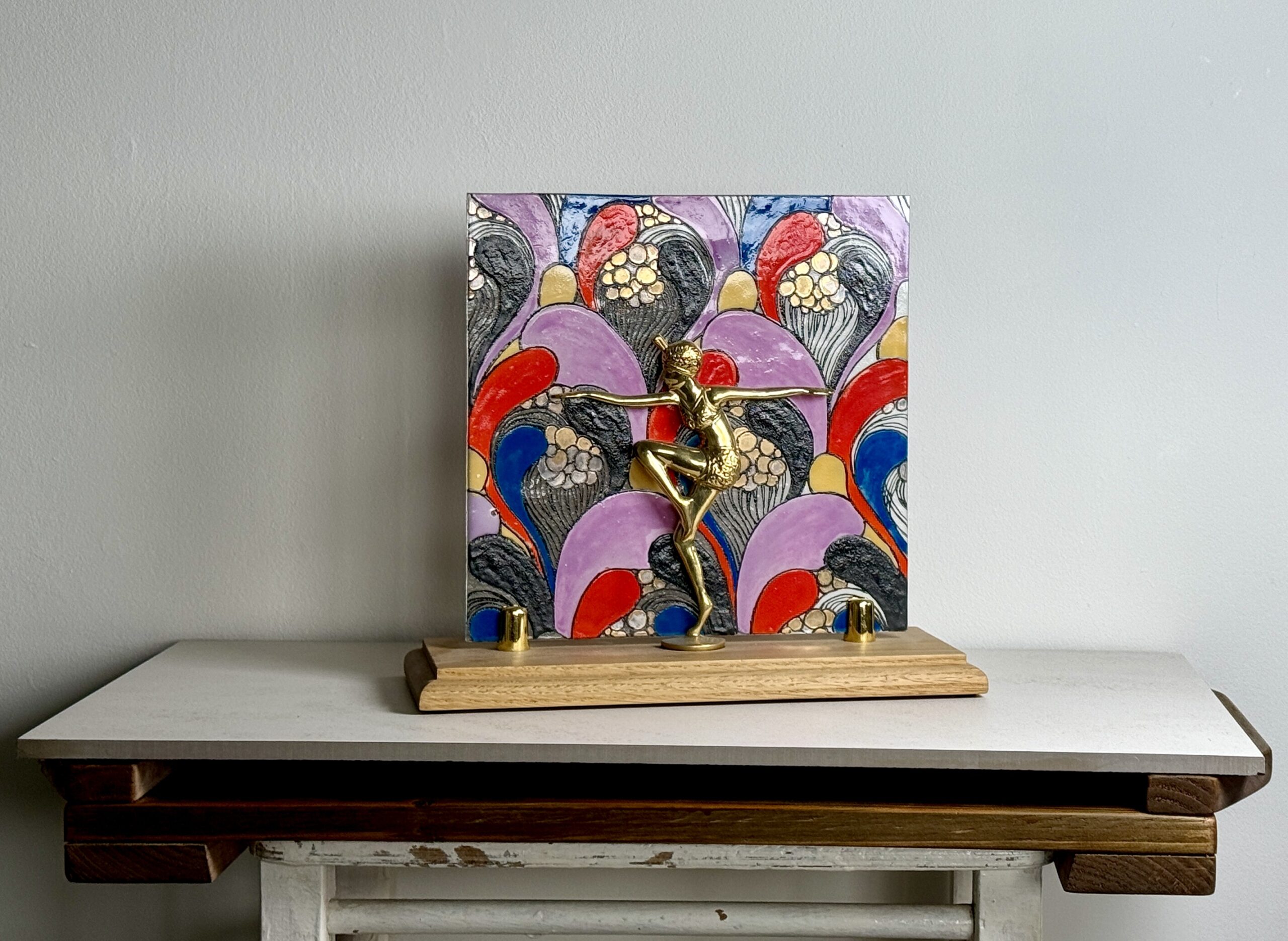Retro Deco Style Panel on Oak Stand with Gold Flapper figure - Image 4