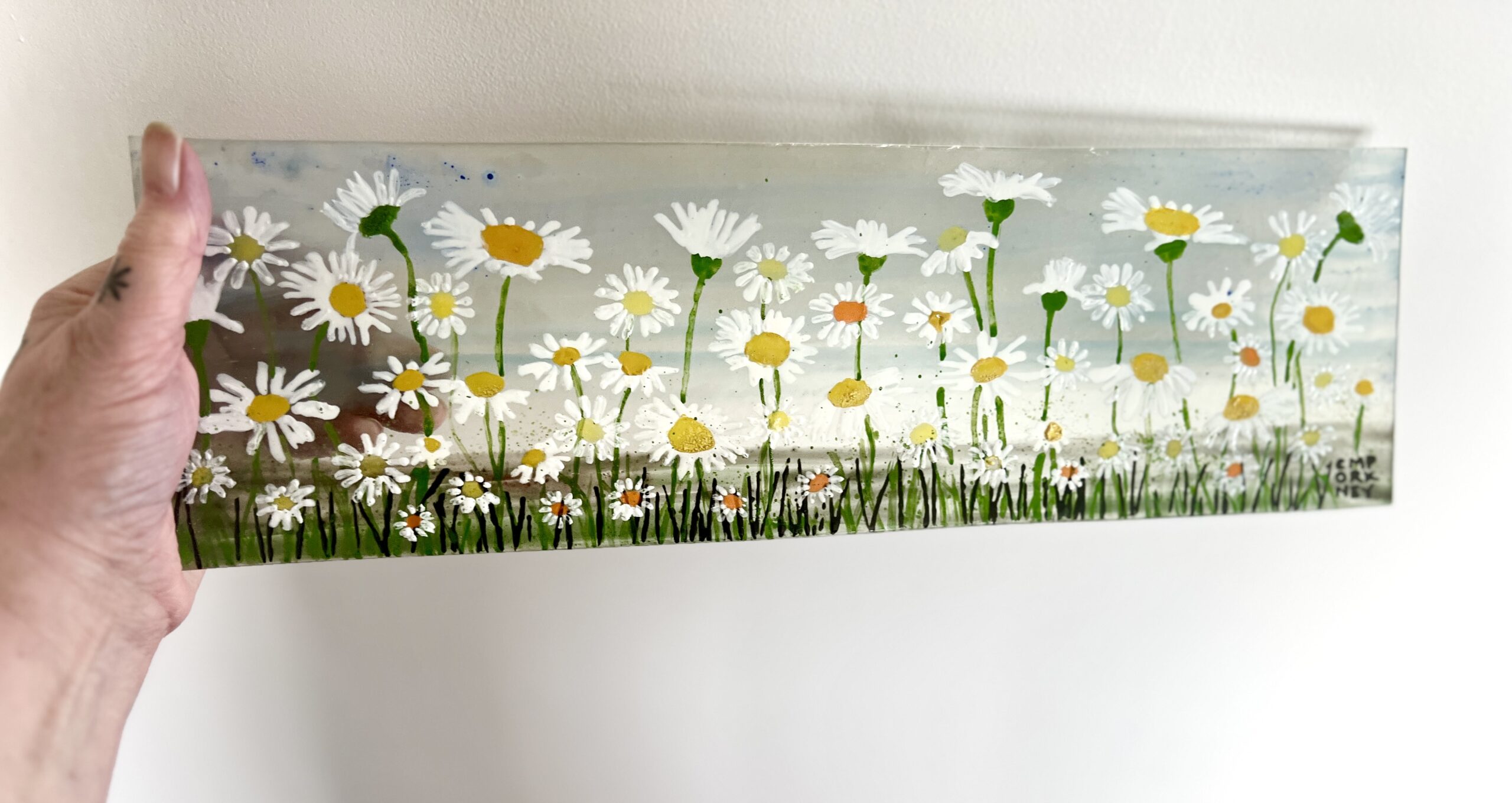 Daisy Panel on Oak Stand - Image 5