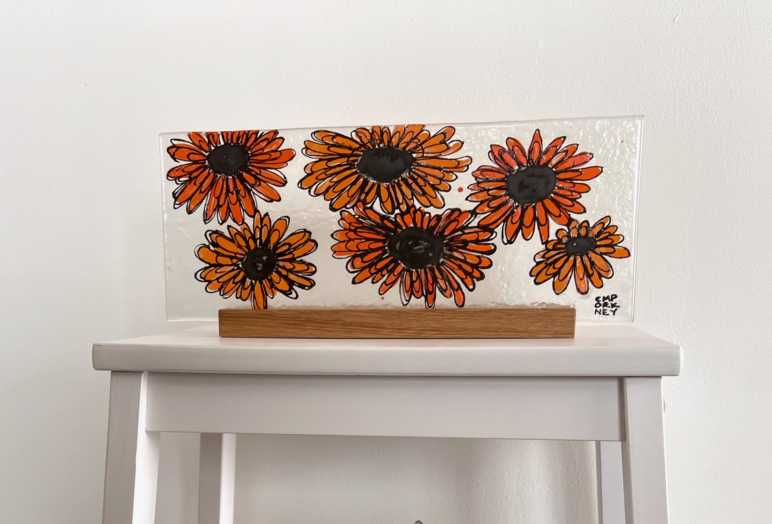 Orange Daisies Panel on Oak Stand - Image 3